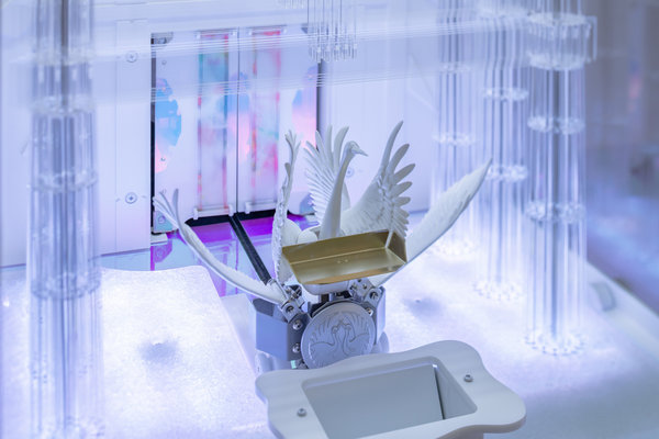 「ART LAB KYOTO」に清川あさみプロデュース「千年後の百人一首」オリジナルおみくじ機登場！