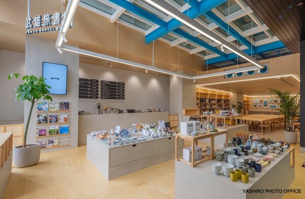 新たに開業する「西九州新幹線」の始発駅「武雄温泉駅」に２つの新施設「武雄 旅 書店」「武雄温泉駅観光案内所」が2022年9月23日（金）オープン