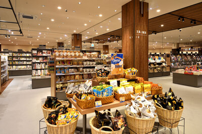 20221108_lalaportsakai_004.jpgのサムネイル画像