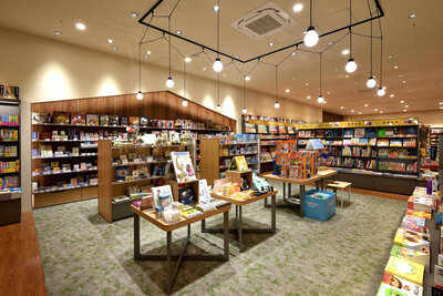 20221108_lalaportsakai_007.jpgのサムネイル画像